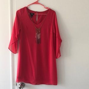 Pick dress with necklace